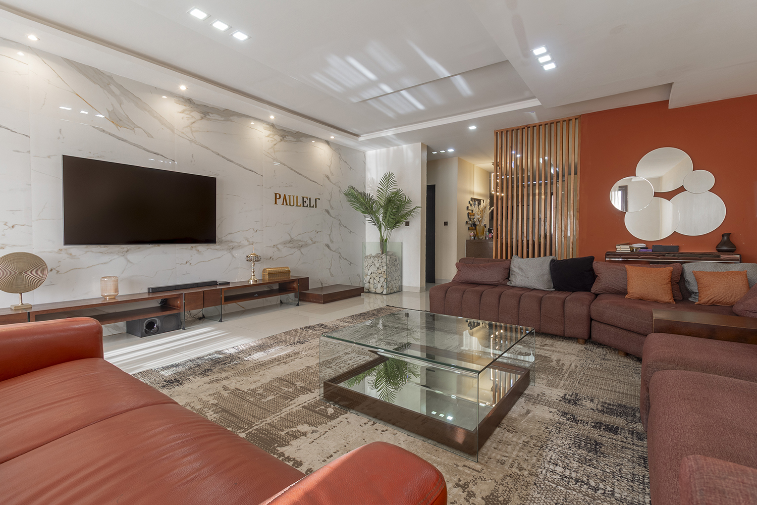 F5 de 210 m2 haut de gamme à vendre à Yoff